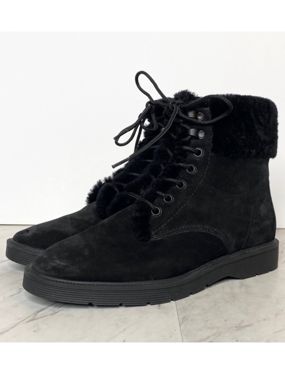 Vince Lace Up Suede Black Water Repellent Boot 7M